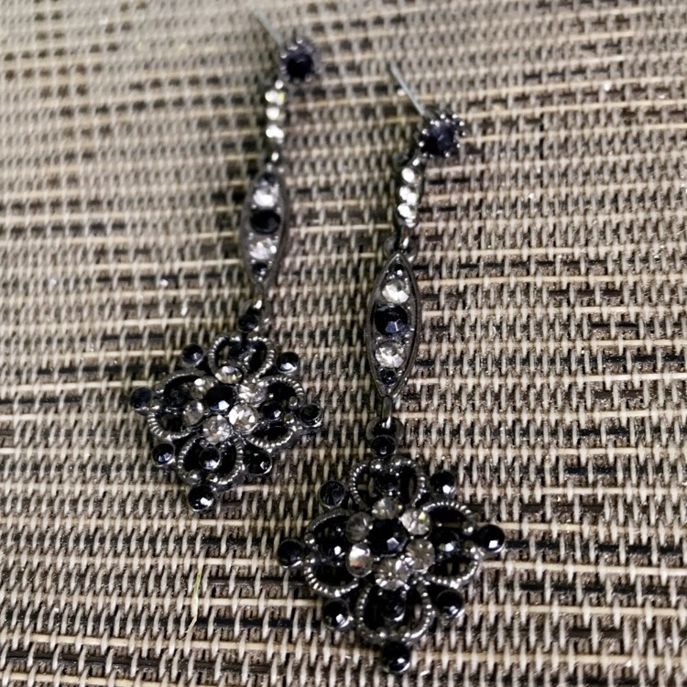 Vintage Look Crystal Earrings